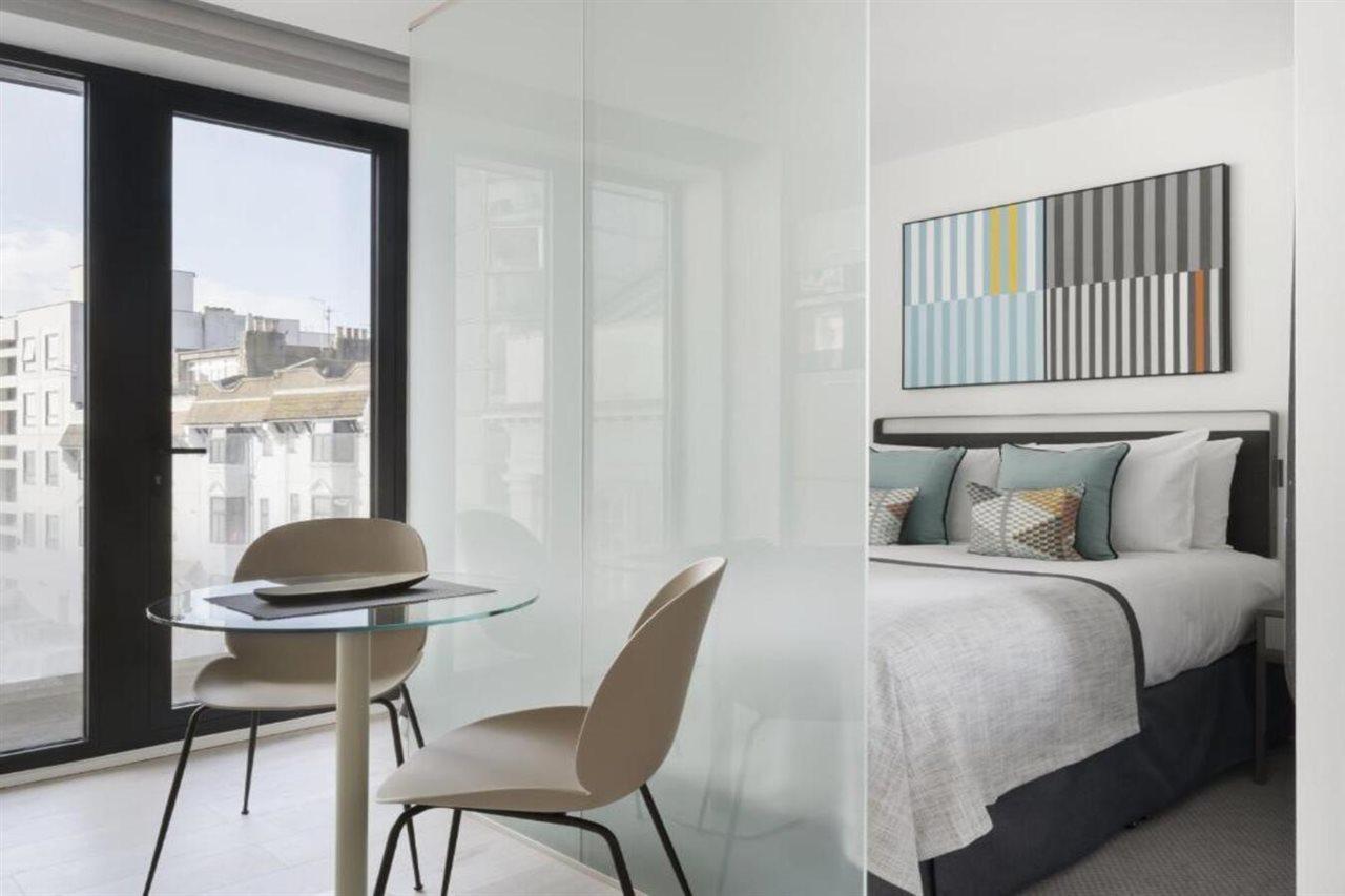 Q Square By Supercity Aparthotels Brighton Bagian luar foto