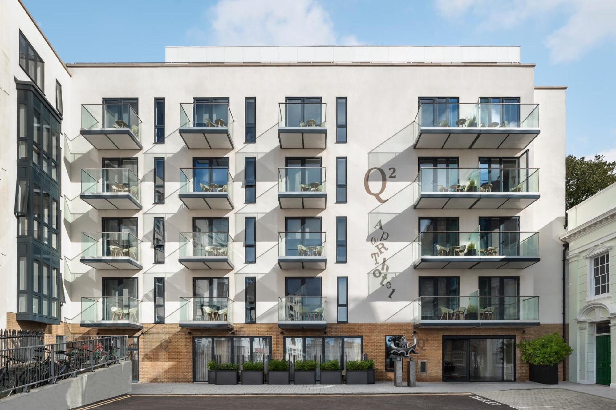 Q Square By Supercity Aparthotels Brighton Bagian luar foto
