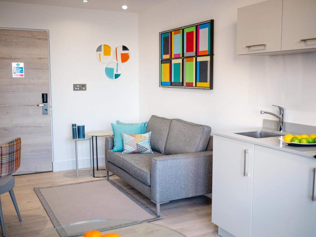 Q Square By Supercity Aparthotels Brighton Bagian luar foto