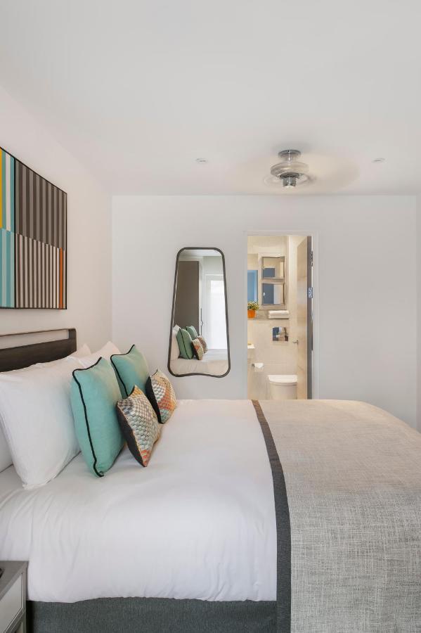 Q Square By Supercity Aparthotels Brighton Bagian luar foto